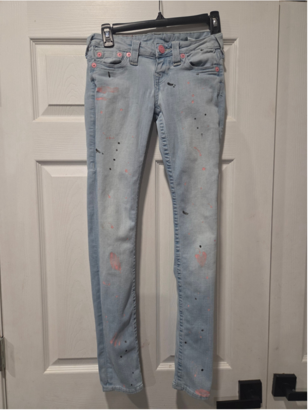 Women's True Religion Skinny Jeans Size 25 Light Blue with Pink Paint Splatter